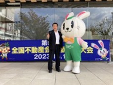 d9729c81-s.jpg d9729c81-s.jpg
