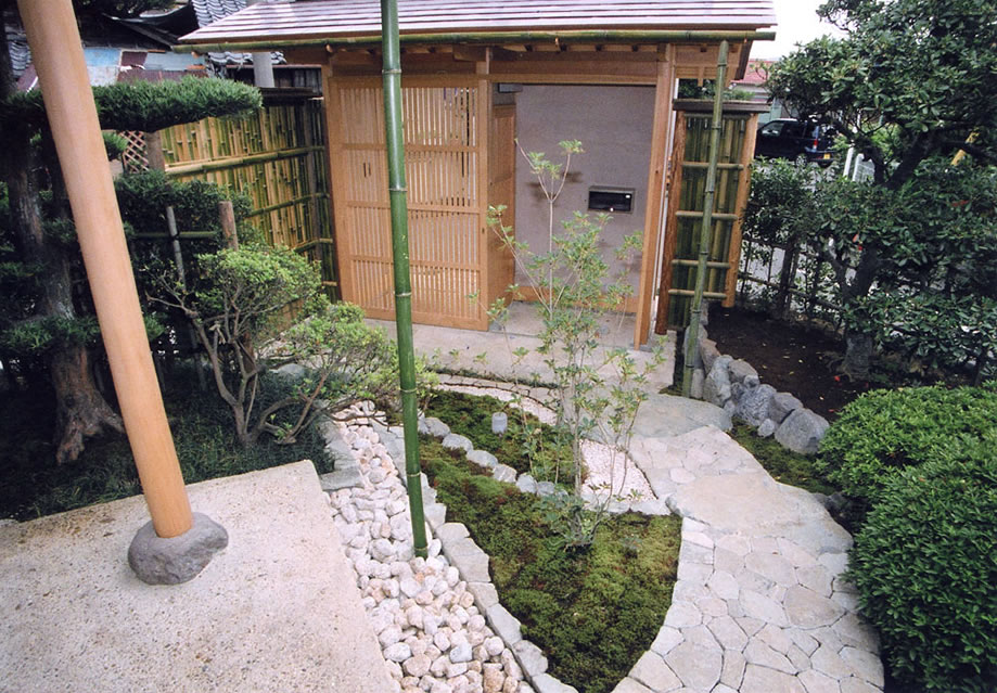 「県産材と尾州桧の現代数奇屋」静岡市葵区東草深　N様邸 03