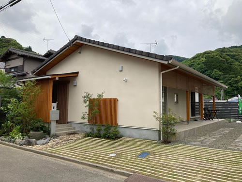 小さく建てて広々暮らす